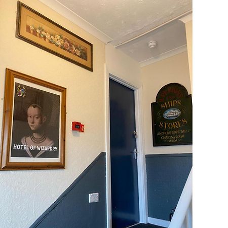 Hotel Of Wizardry Great Yarmouth Ngoại thất bức ảnh